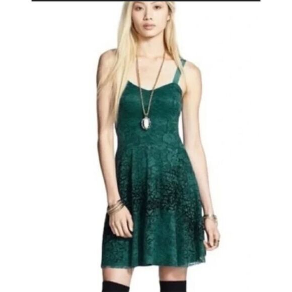 Free People Strap Mini Flare Dress Green Floral Lace Black Velvety Detail - Picture 10 of 10